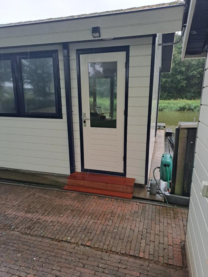 Ferienwohnung Bb De Woonboot Anna Paulowna Exterior foto